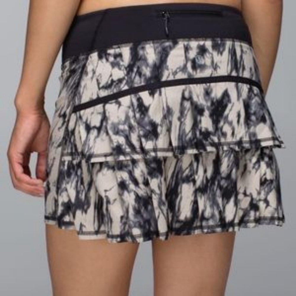 Lululemon Pace Setter Skirt Sz 6 Tall Granite